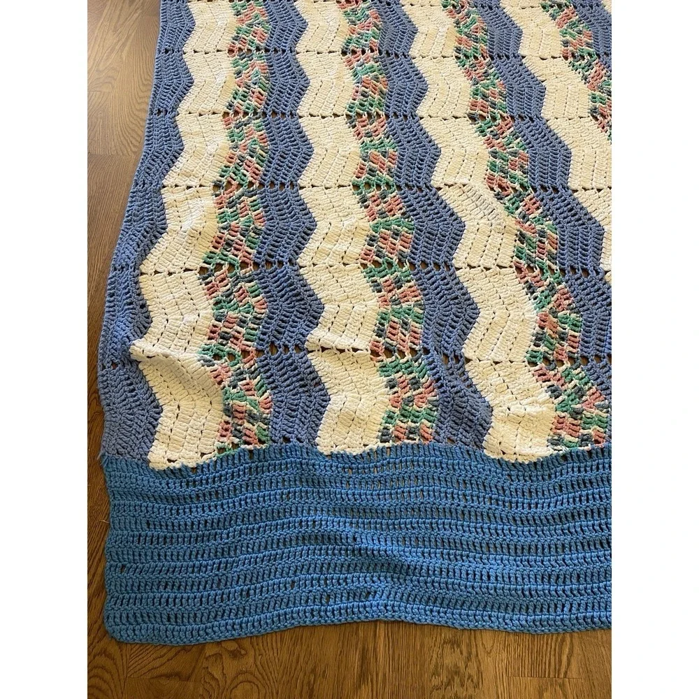 Vtg Crochet Chevron Zig Tablecloth Throw Blanket 116x57